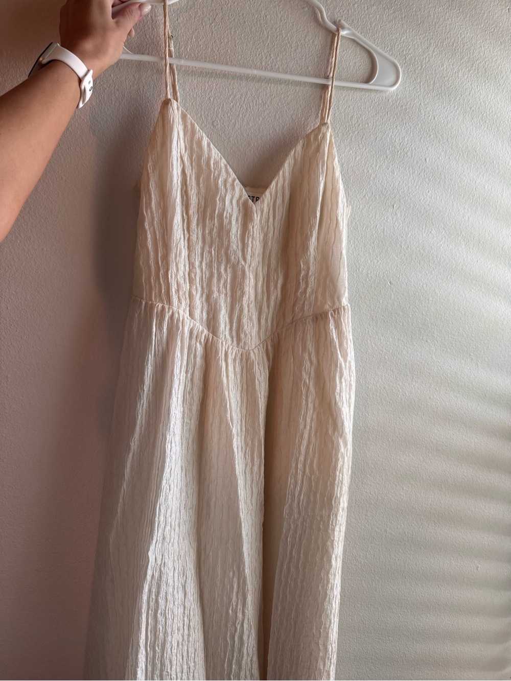 ASTR the label Cream Textured Spaghetti-Strap Midi Dress XS